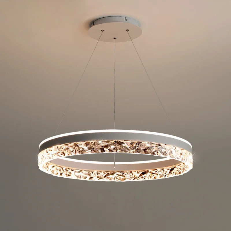 Chandelier Couronne Luminieuse - Timeless Vases