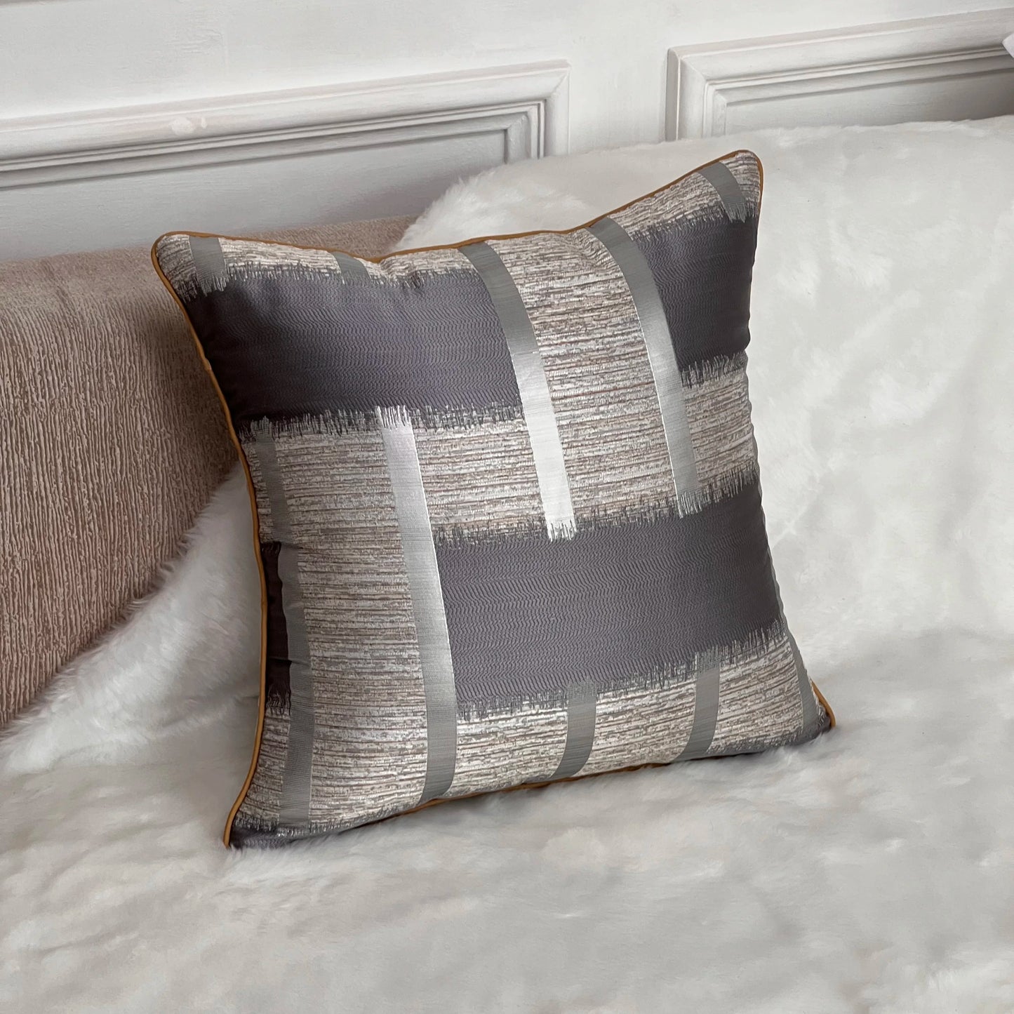 Housse d'Oreiller Moderne Chic - Timeless Vases