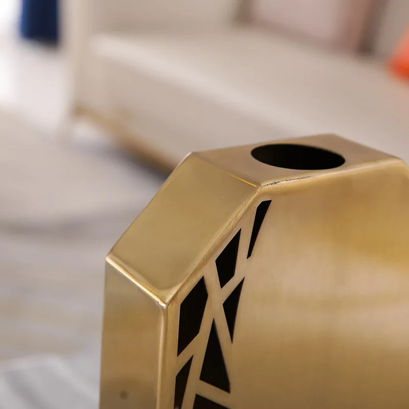 Vase Panthéon Doré - Timeless Vases