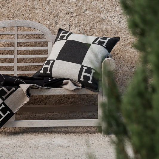 Housses d'Oreiller Luxe Éternelle - Timeless Vases