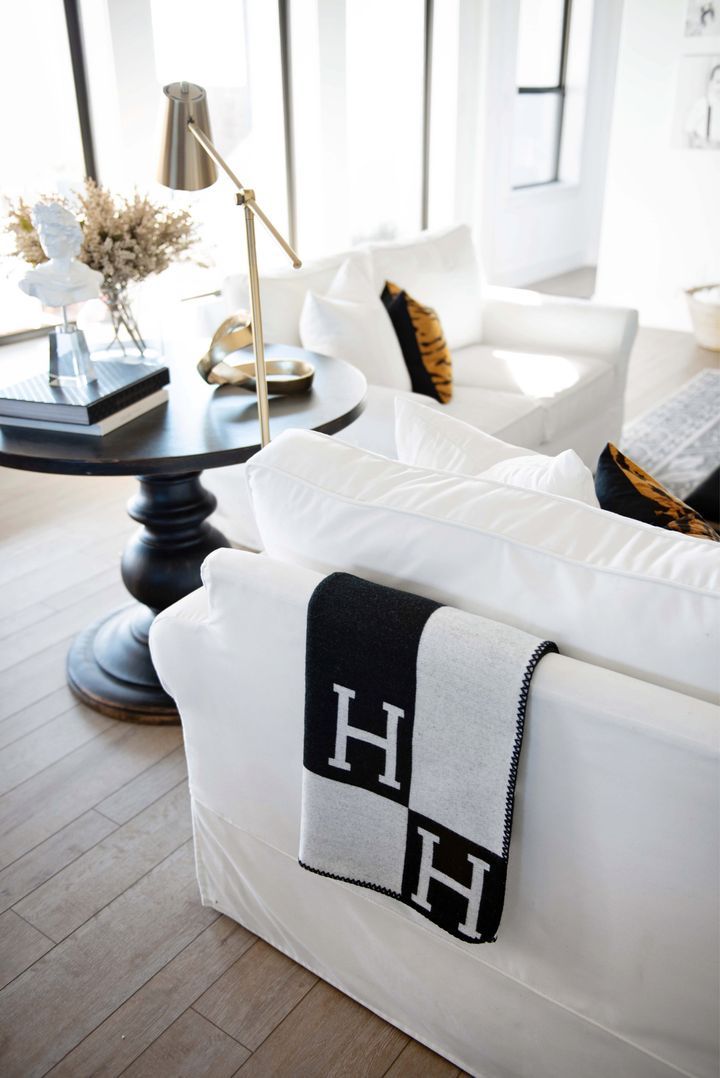 Plaid Luxe Éternel - Timeless Vases