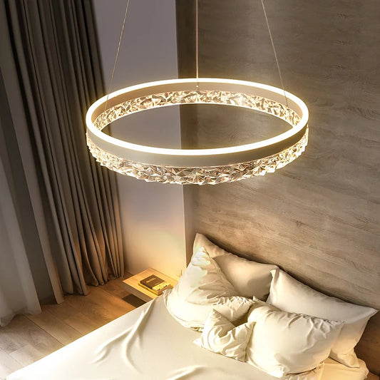 Chandelier Couronne Luminieuse - Timeless Vases