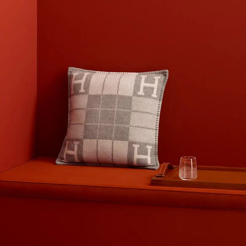 Housses d'Oreiller Luxe Éternelle - Timeless Vases