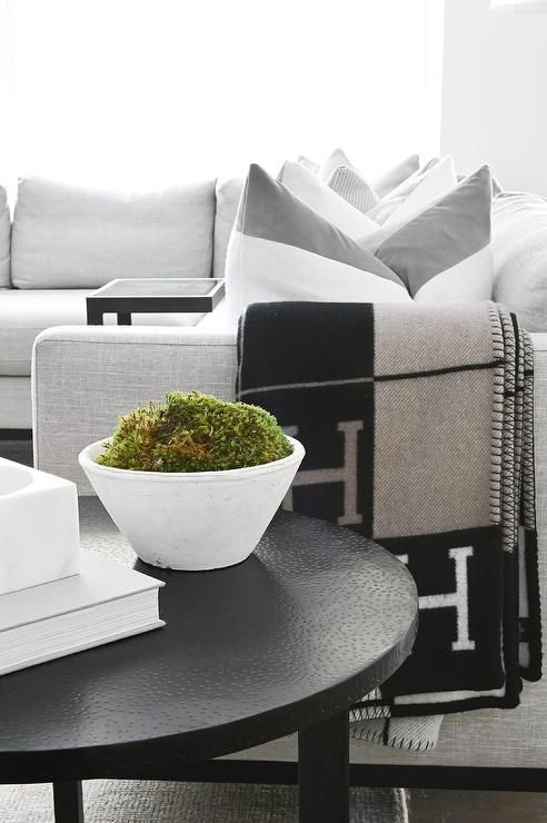 Plaid Luxe Éternel - Timeless Vases